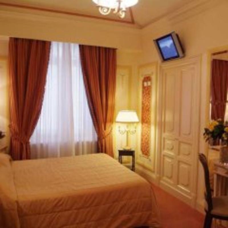 Отель Champagne Garden Рим Экстерьер фото